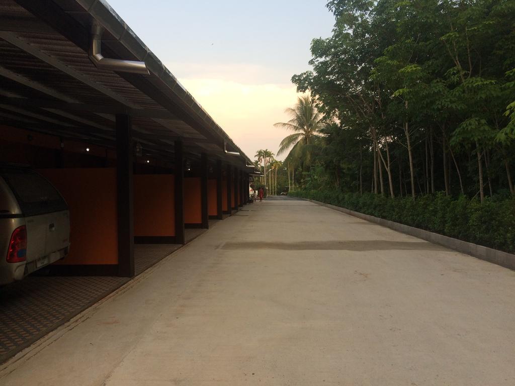 Happy Resort Phang Nga Natai-stranden Eksteriør billede